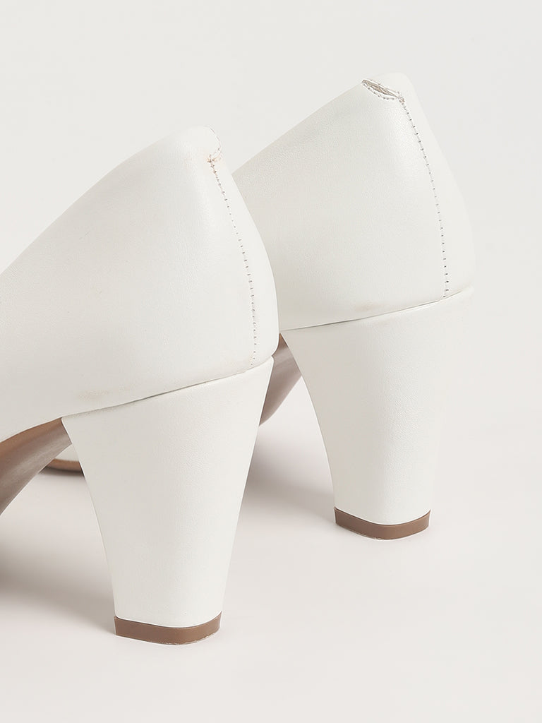Buy Women White Formal Pumps Online | SKU: 31-9018-16-39-Metro Shoes
